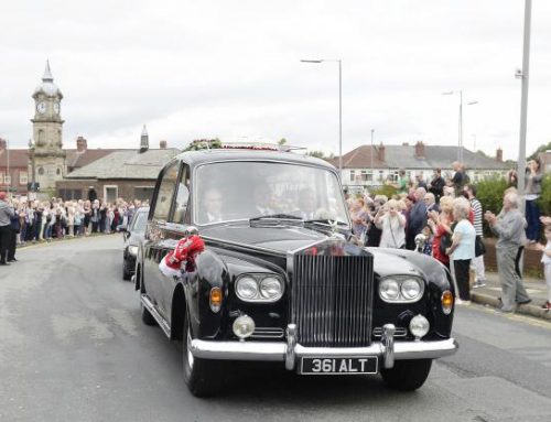 The Alty Funeral Service’s Rolls Royce Carries Cilla Black at Her Funeral